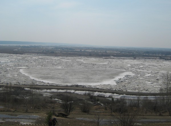 13:00 29.04.2010 р. Томь возле Лагерного сада (выезд из Томска)